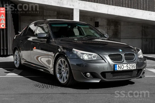 BMW 525