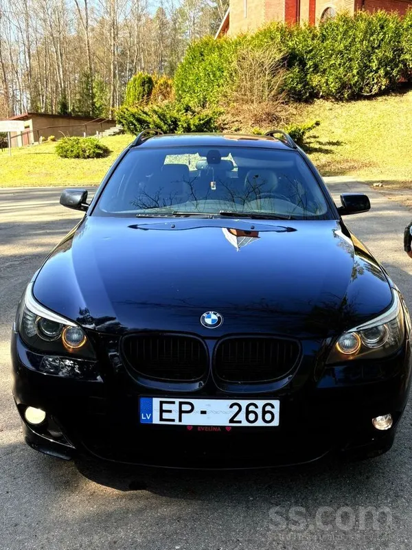 BMW 525