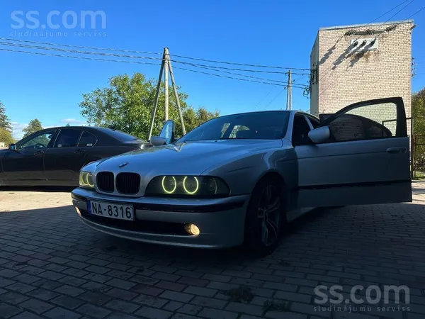BMW 525