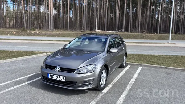 Golf 7 teicamā stāvoklī. Gādīgi kopts un uzturēts priekš sevis. 3.7 - 5.5L/1