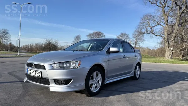 Mitsubishi Lancer