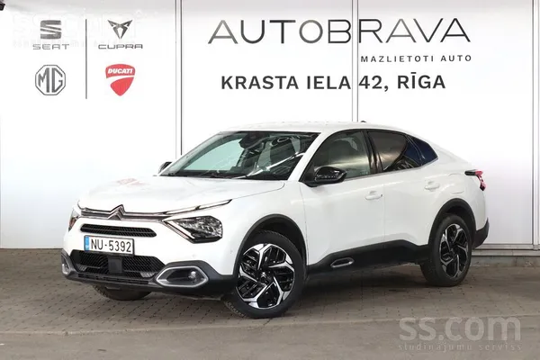 Citroen Piedāvājam Citroen C4X Shine. 1.2 benzīna dzinējs.