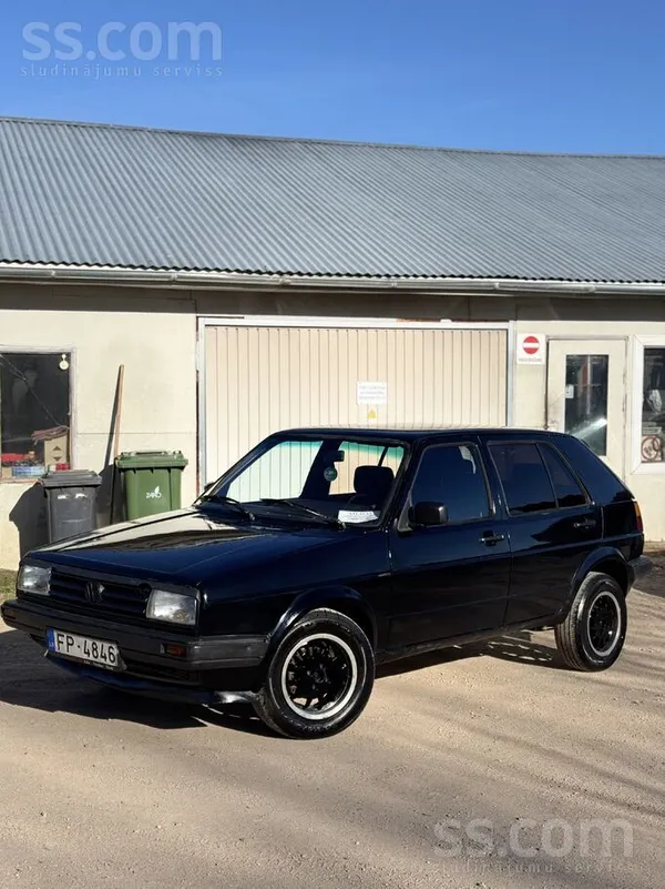 Volkswagen Golf 2