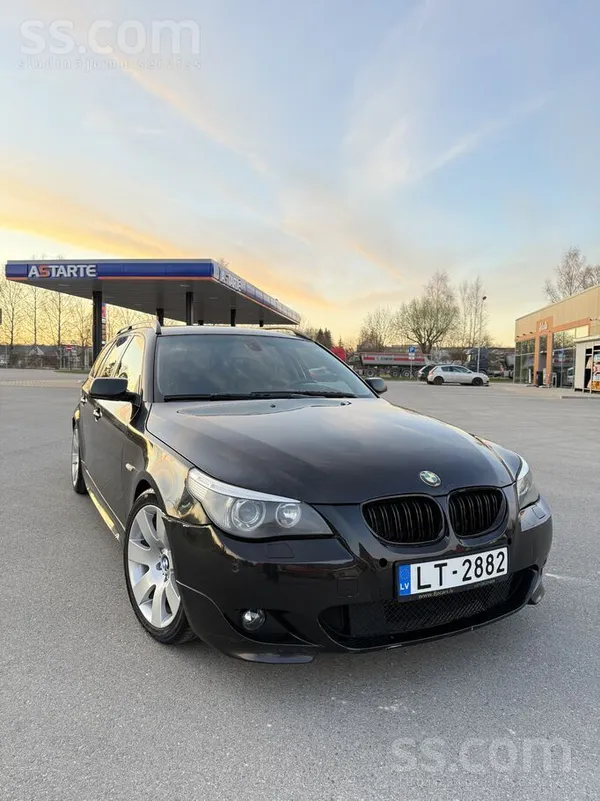 BMW 530