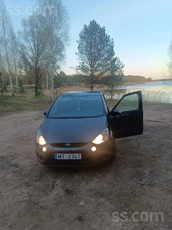 Ford S-Max