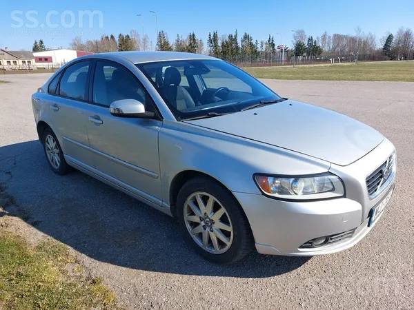 Volvo S40