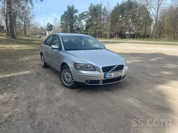 Volvo S40