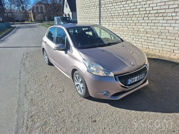 Peugeot Pārdodu Peugeot 208 1.2 benzīns 60 kw. Ievests pag
