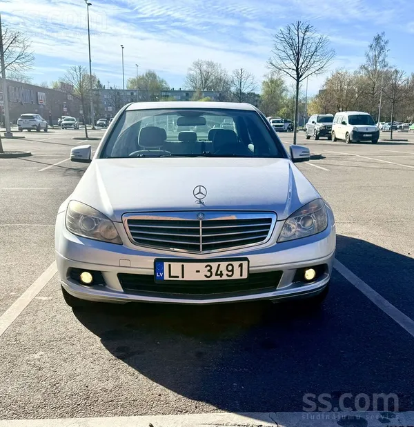 Mercedes C200