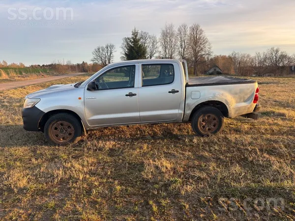 Toyota Hilux