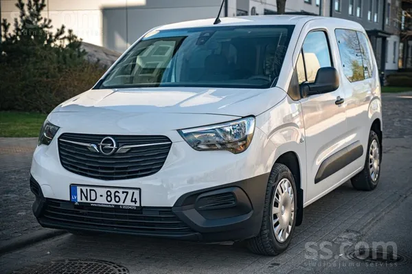 Opel Pārdod Opel Combo 1.5 dīzelis, 75 kw, manuālā kārb