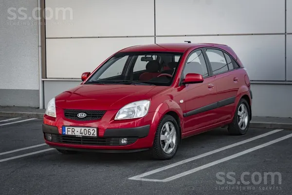 KIA Kia Rio ir kompakts un ekonomisks auto ar 1.6 litr