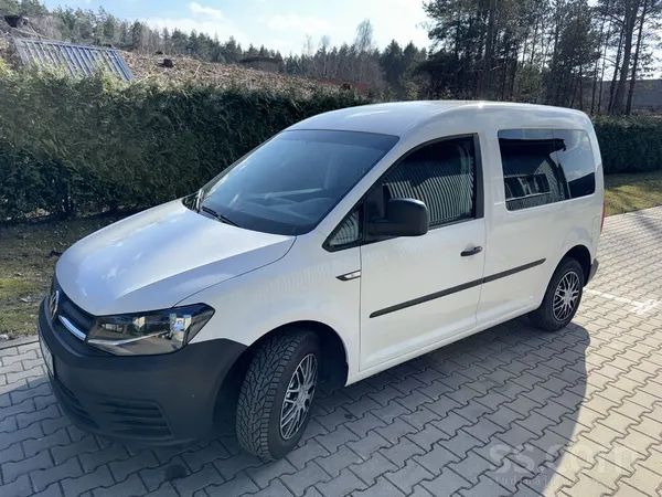 Volkswagen Firma pārdod VW Caddy ideālā stāvoklī. Visas apkop