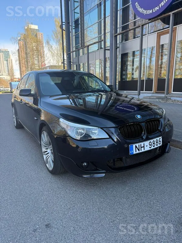 BMW 525
