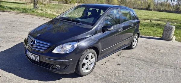 Mercedes B180