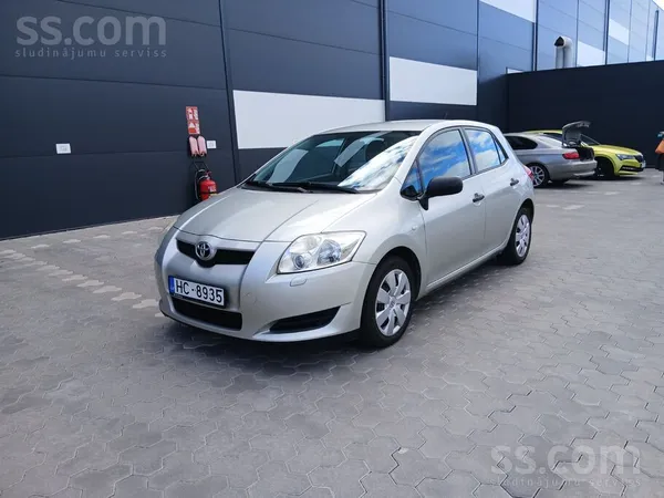 Toyota Auris