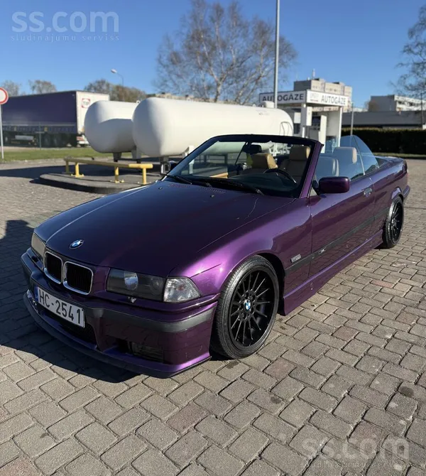 BMW 323