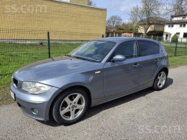 BMW 120