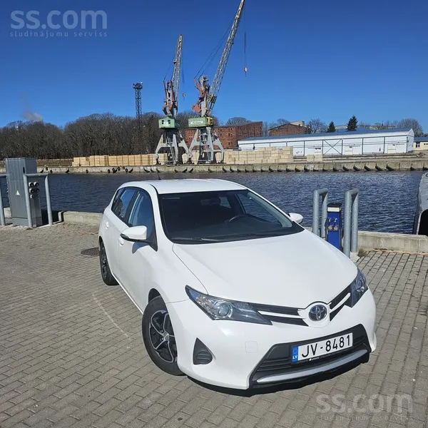 Toyota Pārdodu ērtu un ekonomisku auto. Tikko izieta TA, 