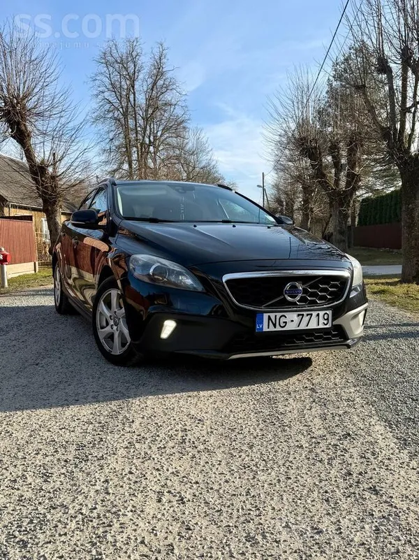 Volvo V40