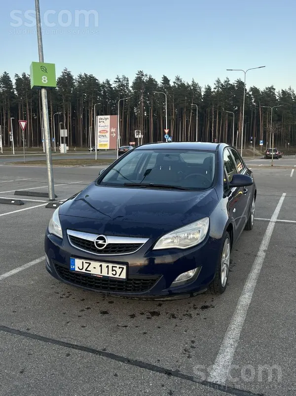 Pārdodu ļoti ekonomisku un dinamisku Opel Astra. 1.7cdti, 81kw. 
Vidējais p