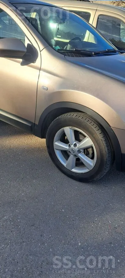 Nissan Продаётся Nissan Qashqai в хорошем техническом и в