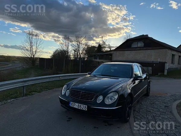 Mercedes E320