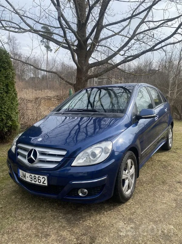 Mercedes B180