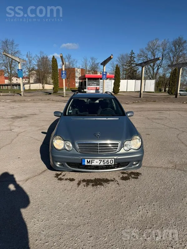 Mercedes C200