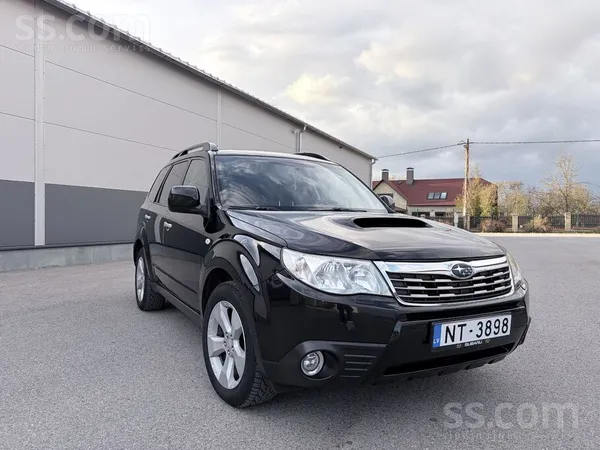 Ekonomisks un kompakts 4x4 tipa auto. Lietošanas laikā ir daudz kas sadarīts