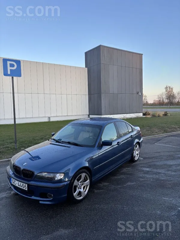 BMW 330