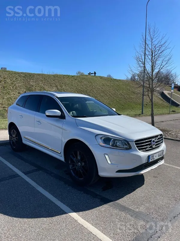Volvo XC 60 - 1
