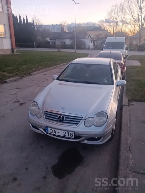 Mercedes Pardo Mersedes w203 Cupe auto ievesta no Vācijā ap