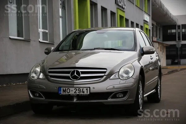 Mercedes R320