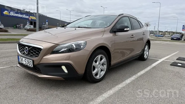 Volvo V40