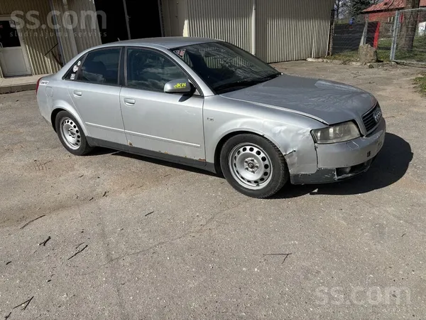 Pārdodu Audi A4 Quattro. 

Katalizatori nav izgriezti.