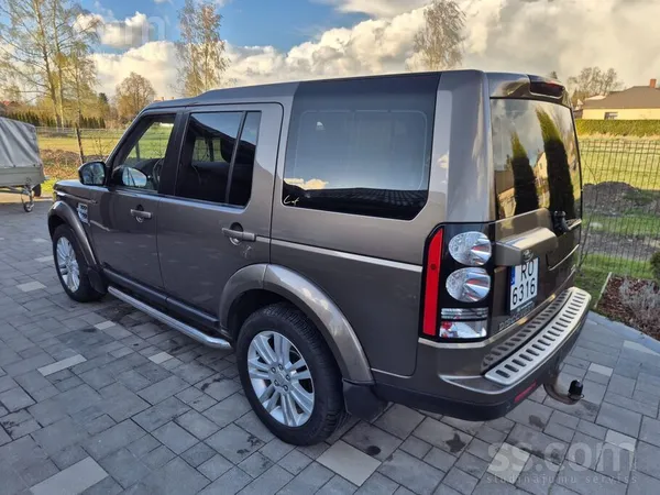 Land-Rover Discovery
