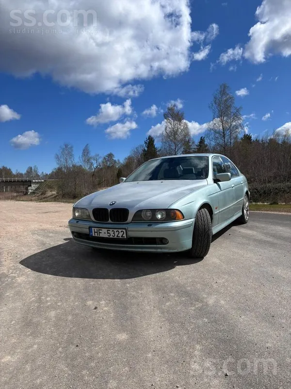 BMW 530