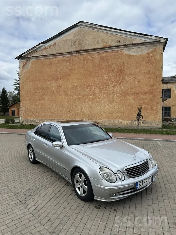 Mercedes E270