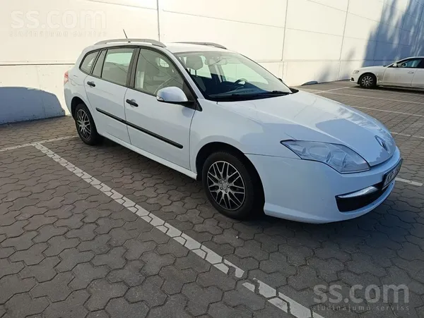 Renault Laguna 3 2008g. 1.5d
Mašīnas stāvoklis sēdies un brauc. 
Apkopes v
