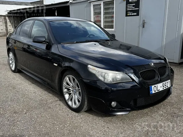 BMW 525