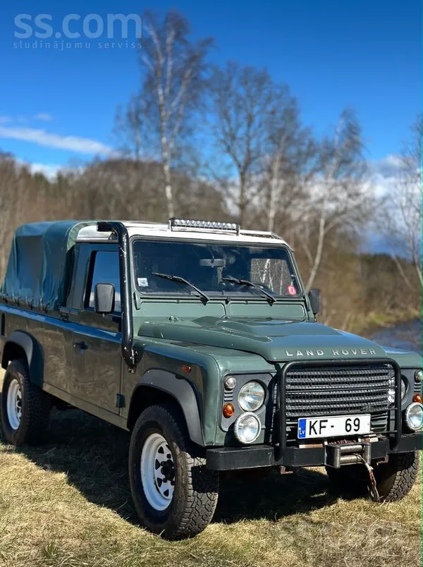 Land-Rover Defender