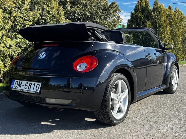 Volkswagen Auto labā tehniskā un vizuālā stāvokli. Auto pārkl