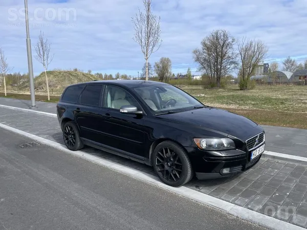 Volvo V50