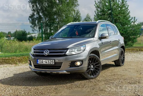 Volkswagen Pārdod VW Tiguan 4motion ar 2.0 litru benzīndzinēj