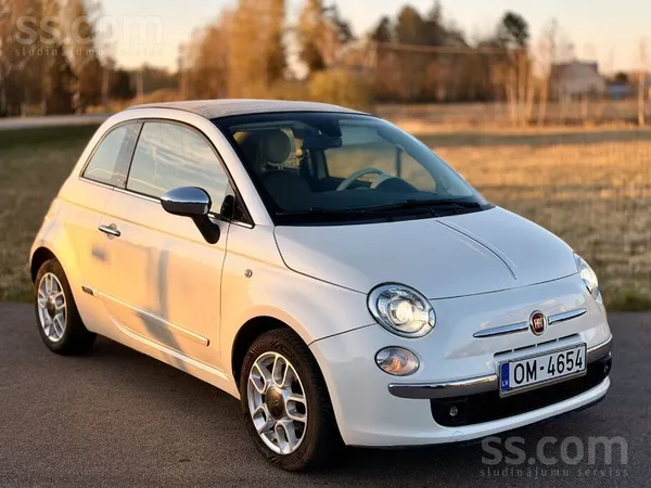 Fiat Fiat 500c kabriolets tikko no Vācijas. Tikko piere