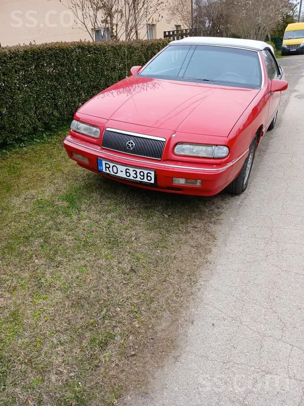 Mašīna ideālā stāvoklī, rūsa neeksistē, jumts elektrisks, strādā, apskate be