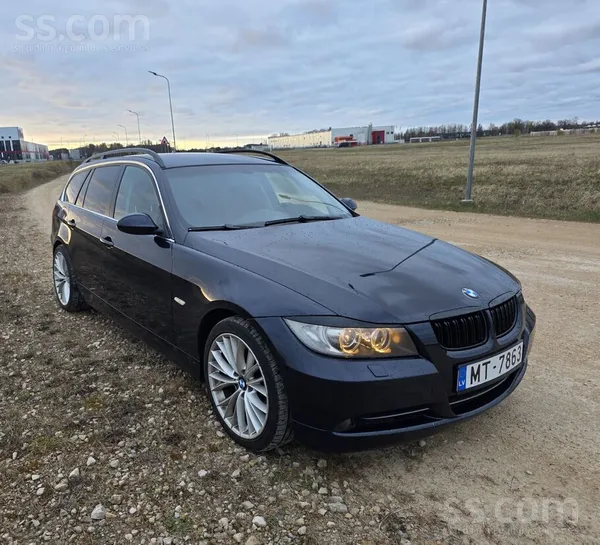 BMW 330