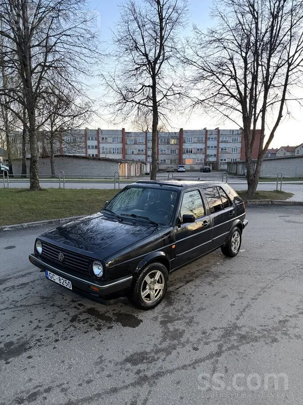 Volkswagen Golf 2