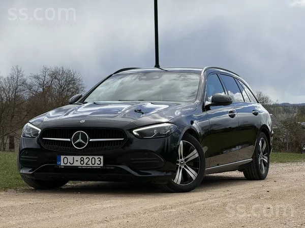 Mercedes Mercedes C200. Auto nav nevienas pārkrāsotas detaļ